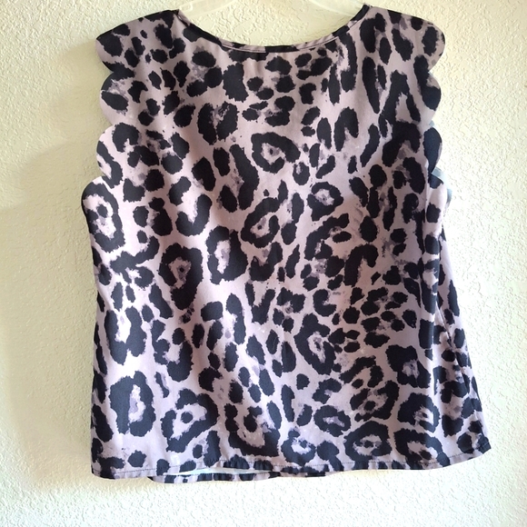 Leopard Cheetah Print Mobwife SHEIN Scallop Sleeves 🟠 - Picture 2 of 3
